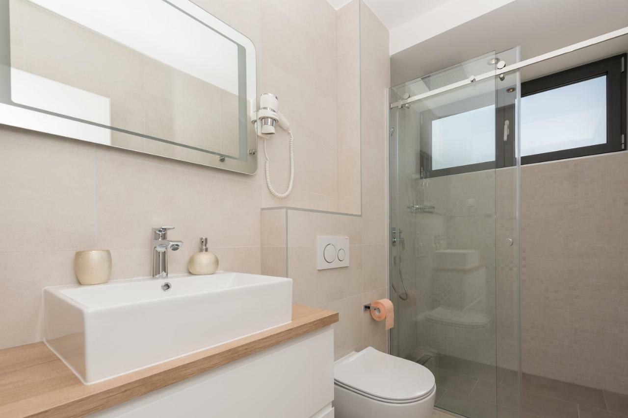 Villa Vid Apartments - Makarska Exklusiv ภายนอก รูปภาพ