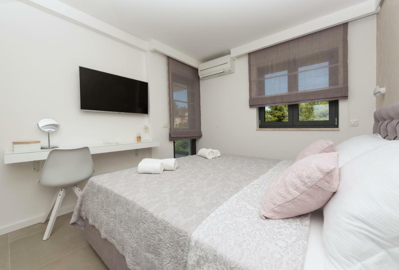 Villa Vid Apartments - Makarska Exklusiv ภายนอก รูปภาพ