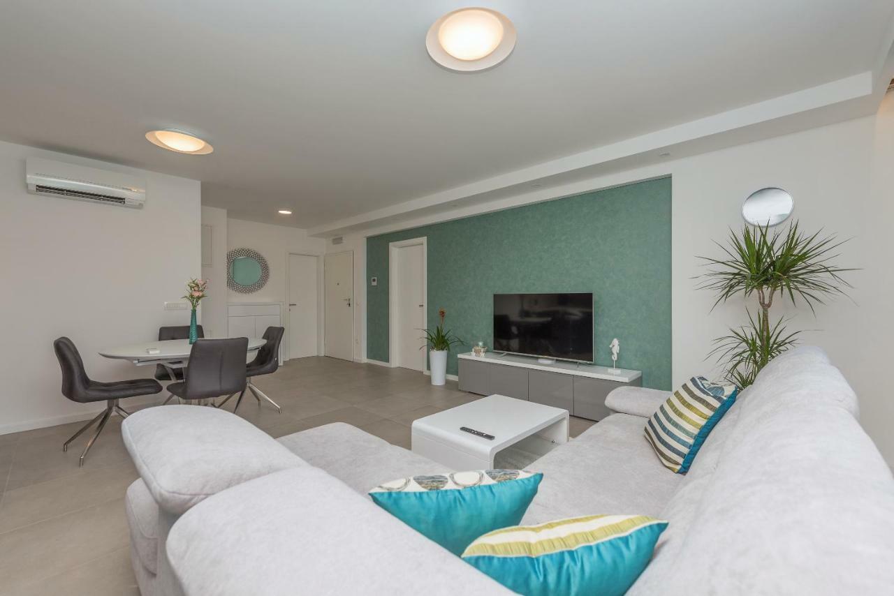 Villa Vid Apartments - Makarska Exklusiv ภายนอก รูปภาพ