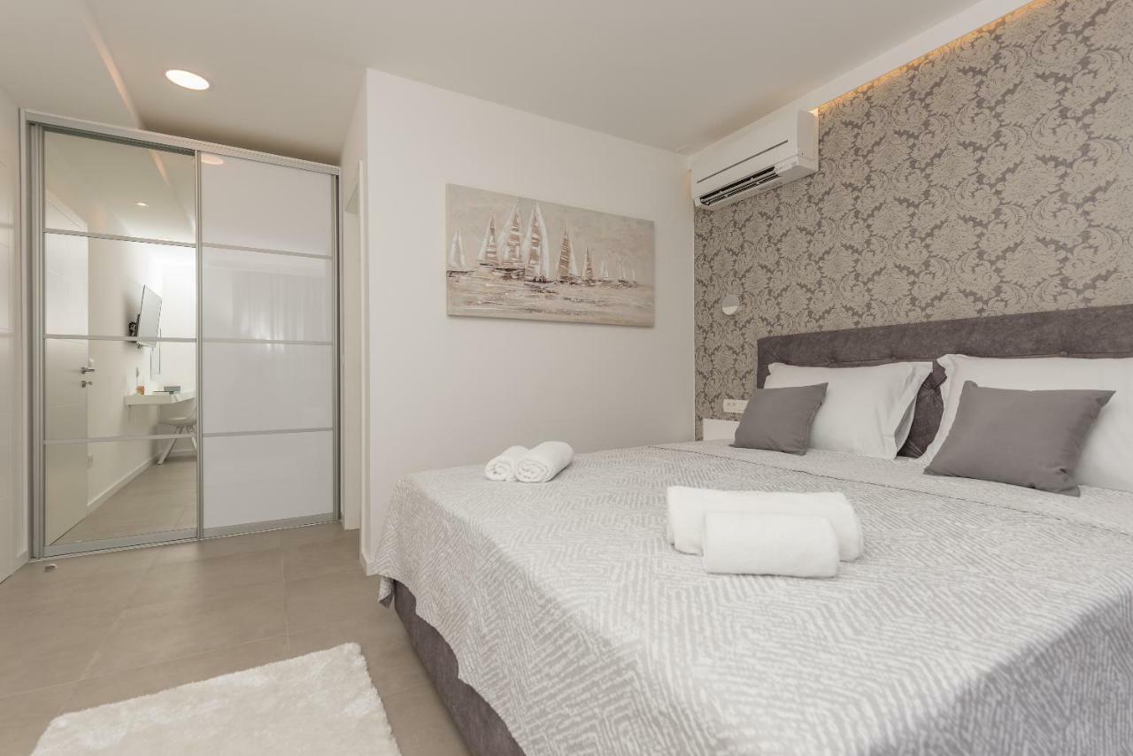 Villa Vid Apartments - Makarska Exklusiv ภายนอก รูปภาพ